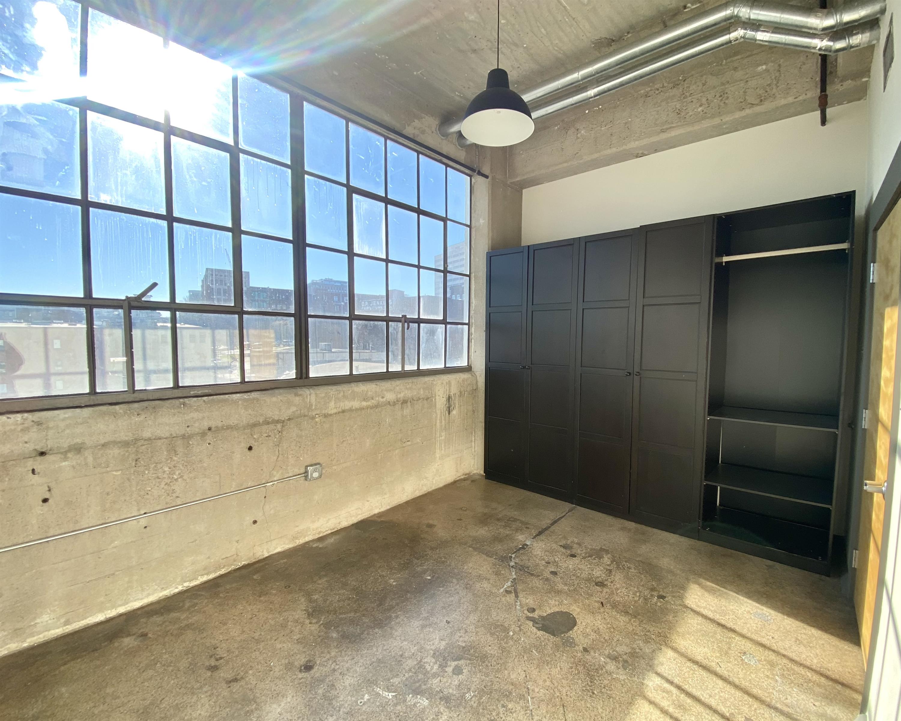 200 West Jackson Avenue