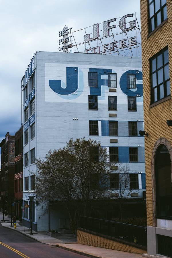 200 West Jackson Avenue